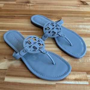 Tory Burch Miller Gray Patent Leather Logo Thong Sandals Flat Sandals Size 8